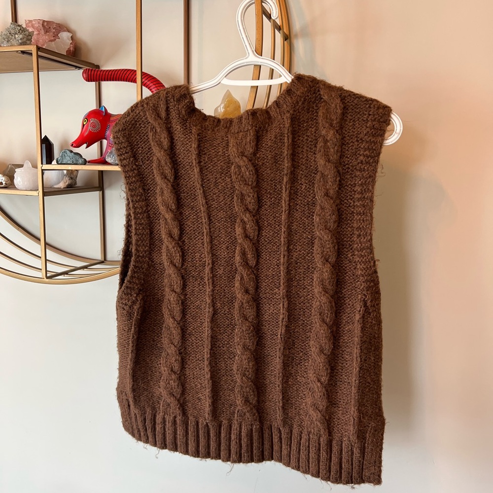Brown Cable Knit Sweater Vest - American Eagle - Picture 5 of 6